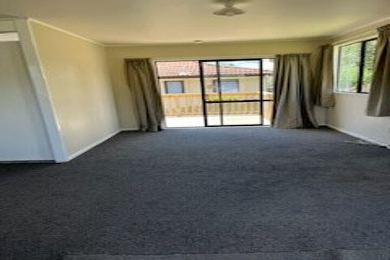 Photo of property in 1/30 Borich Road, Sunnyvale, Auckland, 0612