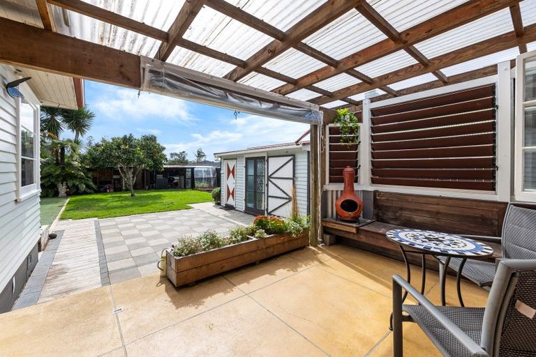 Photo of property in 41 Humariri Street, Point Chevalier, Auckland, 1022