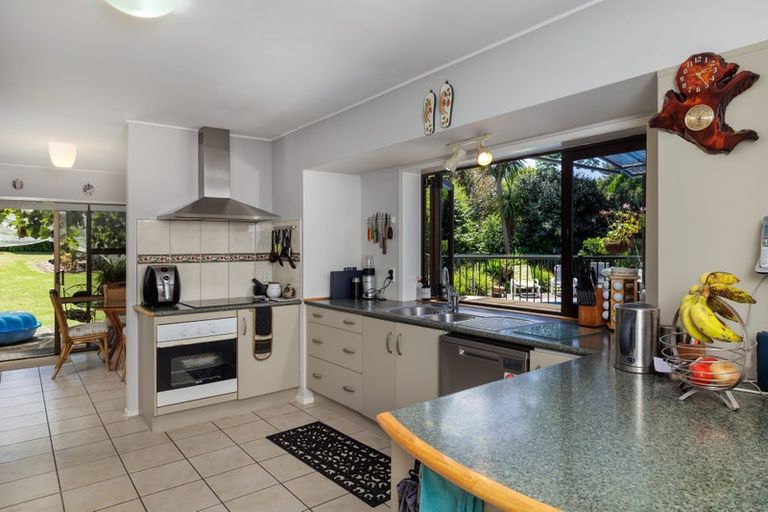 Photo of property in 90 Kemp Road, Kerikeri, 0230