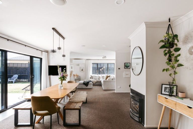 Photo of property in 35 Rota Close, Papamoa Beach, Papamoa, 3118