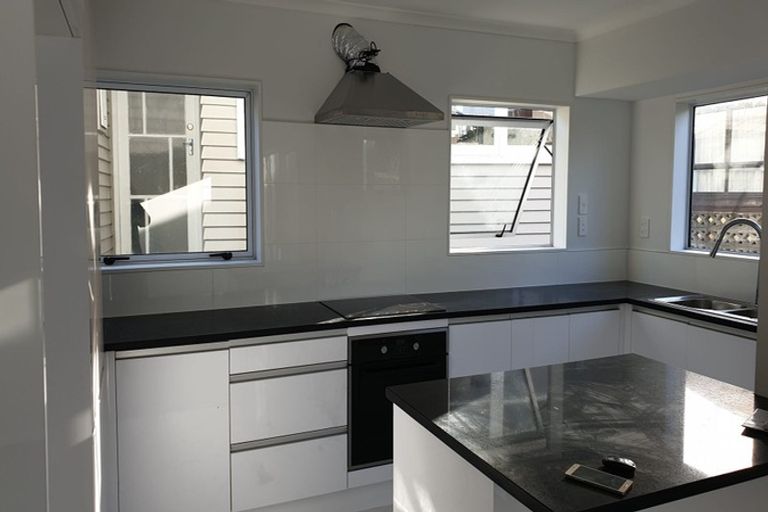 Photo of property in 14 Buller Crescent, Manurewa, Auckland, 2102