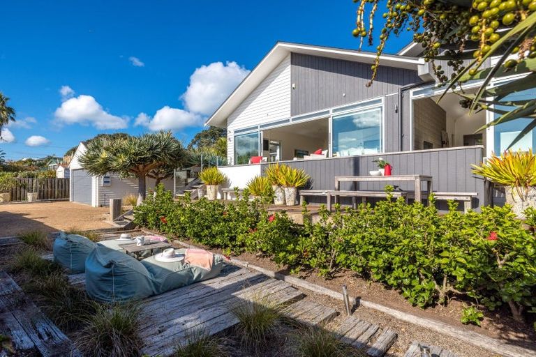 Photo of property in 2/28 Beach Parade, Oneroa, Waiheke Island, 1081