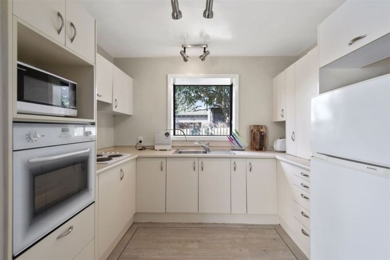 Photo of property in 128 Birdwood Avenue, Beckenham, Christchurch, 8023