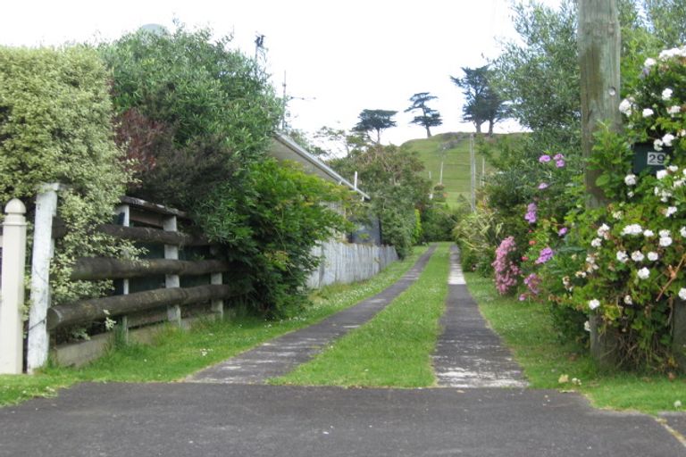 Photo of property in 2/3 Scott Avenue, Mangere Bridge, Auckland, 2022
