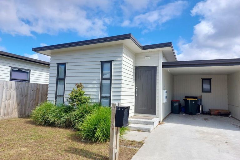 Photo of property in 2/2 Searancke Place, Fairfield, Hamilton, 3214