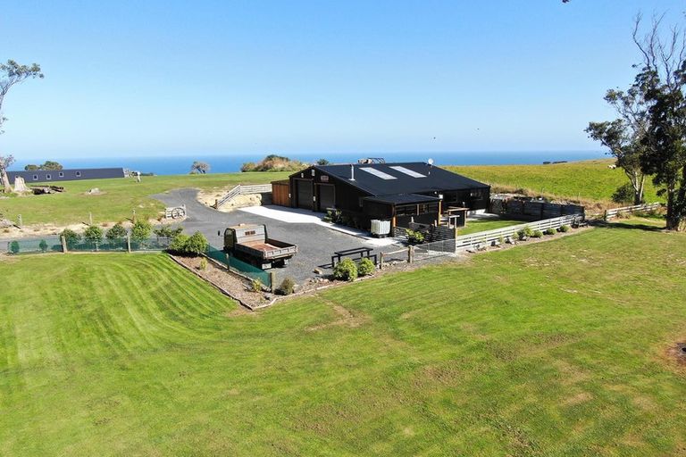Photo of property in 119 Green Island Bush Road, Blackhead, Dunedin, 9076