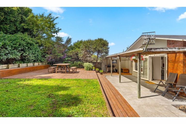 Photo of property in 81 Lynden Avenue, Hillcrest, Auckland, 0627