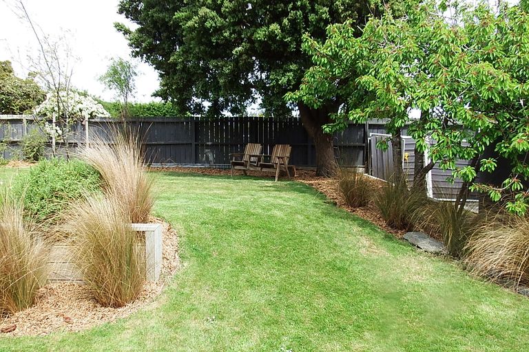 Photo of property in 35 John Street, Otatara, Invercargill, 9879