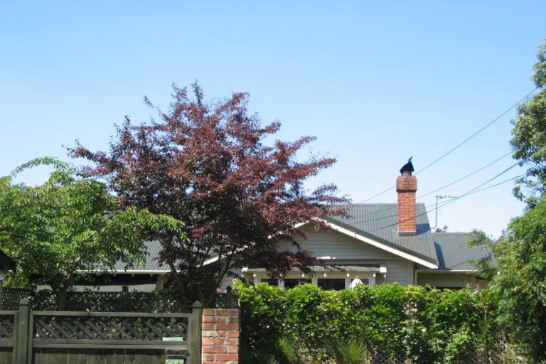 Photo of property in 124 Stapletons Road, Richmond, Christchurch, 8013