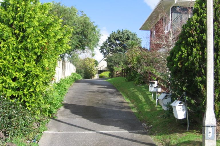 Photo of property in 2/4 Theodora Place, Mairangi Bay, Auckland, 0630