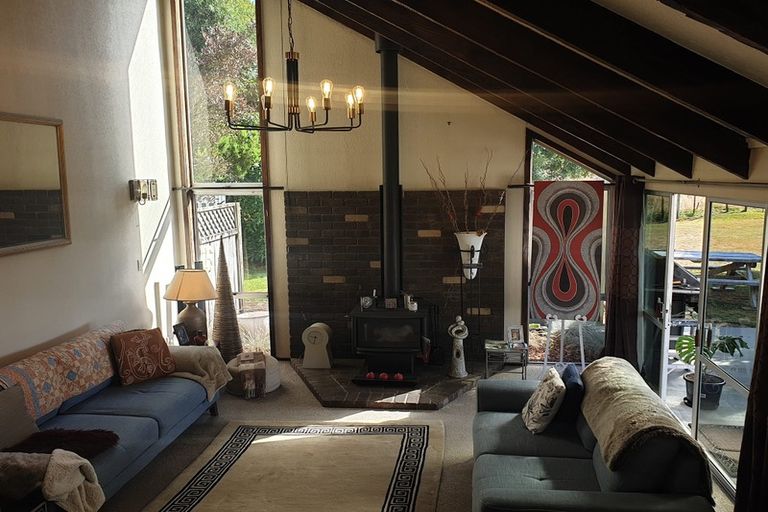 Photo of property in 72 Mountain Road, Western Heights, Rotorua, 3015