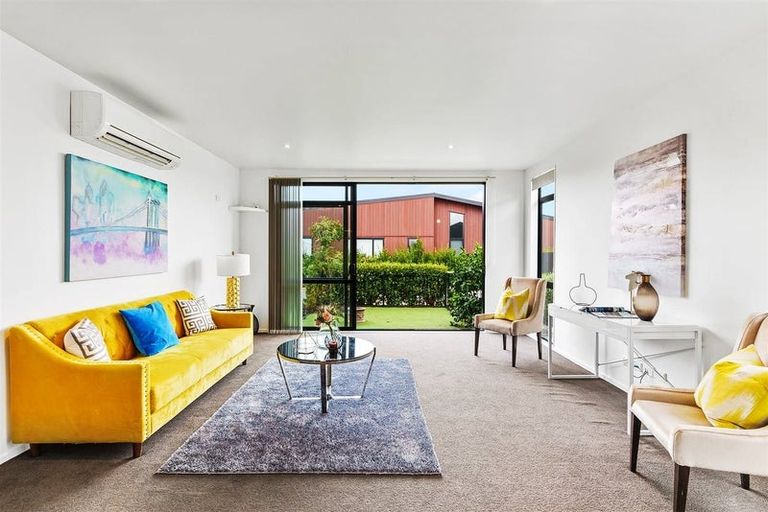 Photo of property in 9 Lieutenant Lane, Papakura, 2110