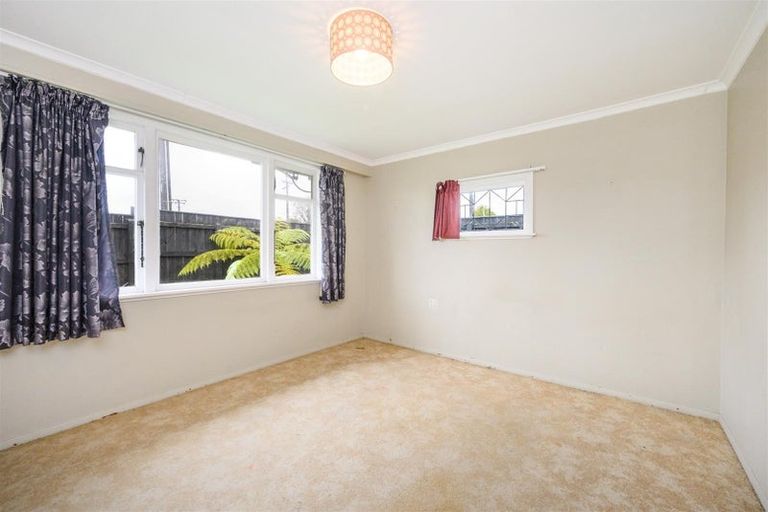 Photo of property in 32 Follett Street, Marton, 4710