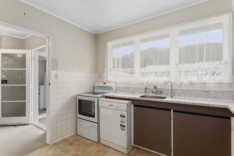 Photo of property in 5 Denver Grove, Totara Park, Upper Hutt, 5018