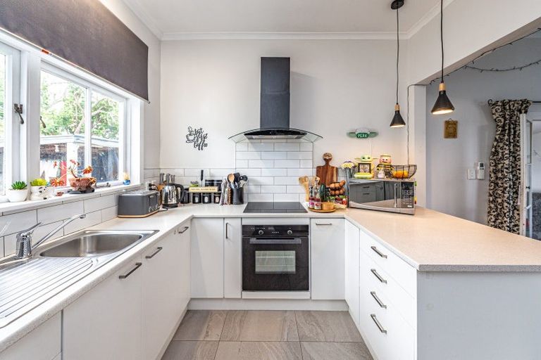 Photo of property in 30 Tay Street, Whanganui, 4500
