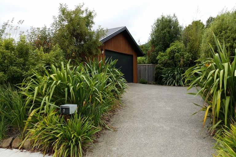 Photo of property in 15 Gershwin Grove, Stoke, Nelson, 7011