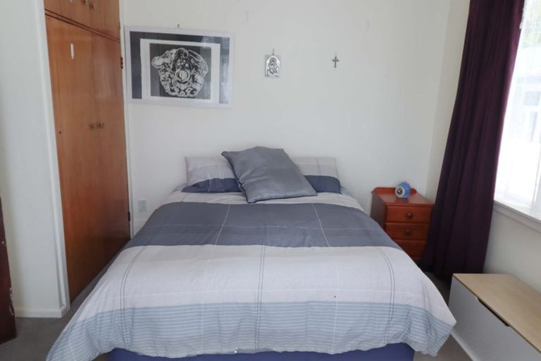 Photo of property in 16 Bracken Street, Petone, Lower Hutt, 5012