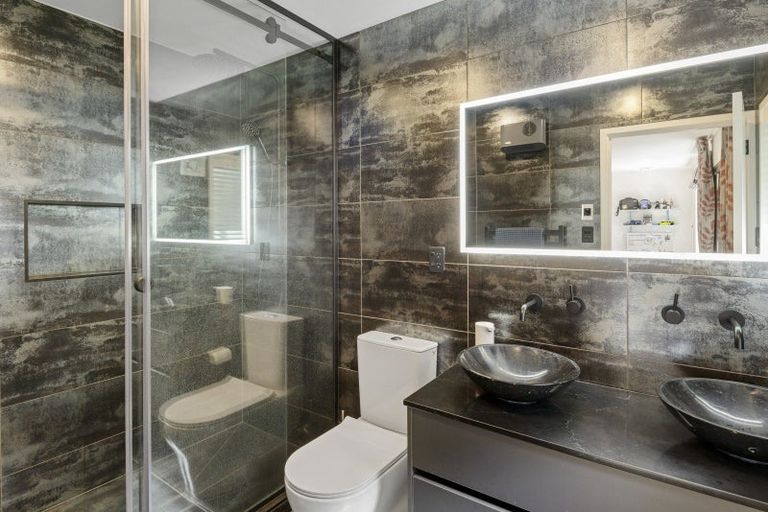 Photo of property in 280 Queen Elizabeth Ii Drive, Mairehau, Christchurch, 8052