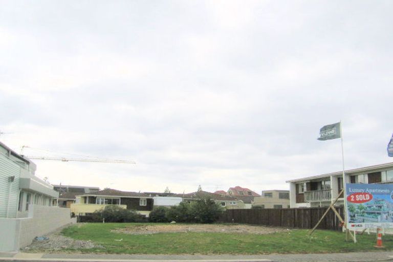Photo of property in 11 The Mall, Mount Maunganui, 3116