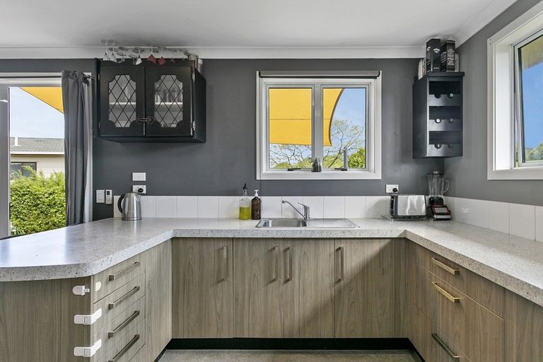 Photo of property in 2/120 Taupo View Road, Taupo, 3330