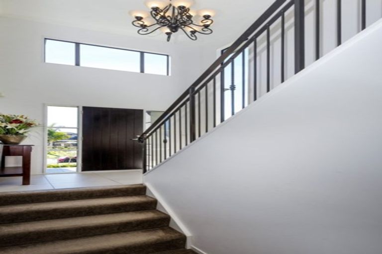 Photo of property in 103 Pine Harbour Parade, Beachlands, Auckland, 2018