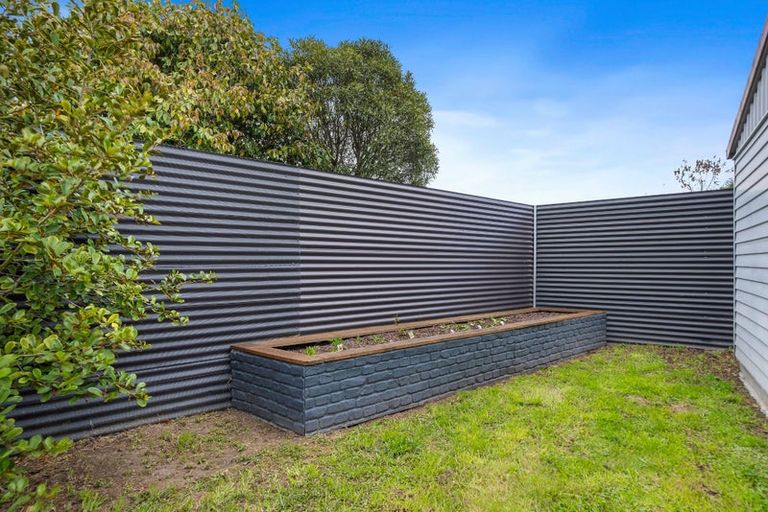 Photo of property in 21 Glenfield Crescent, Mairehau, Christchurch, 8052