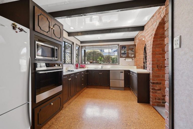 Photo of property in 27 Granville Terrace, Belleknowes, Dunedin, 9011