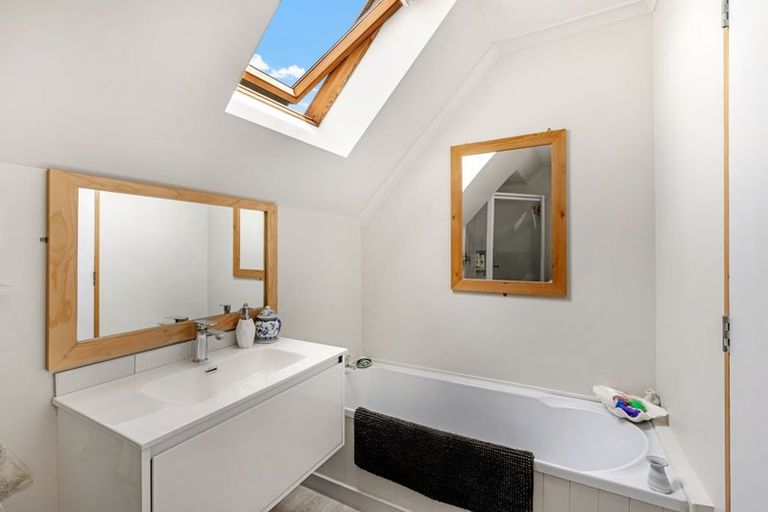 Photo of property in 68c Condell Avenue, Papanui, Christchurch, 8053