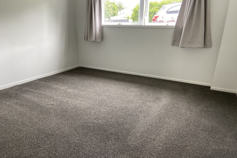 Photo of property in 108 Te Atatu Road, Te Atatu South, Auckland, 0610