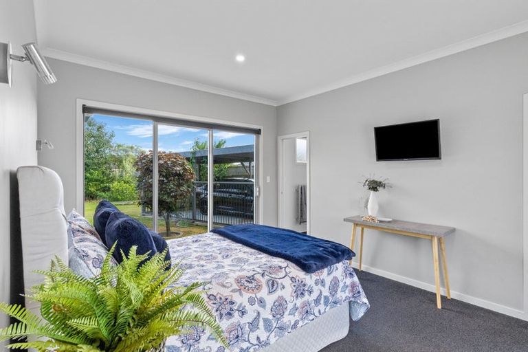 Photo of property in 25 Gladys Place, Levin, 5510