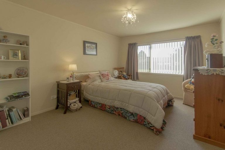 Photo of property in 9 Lamason Street, Greenmeadows, Napier, 4112