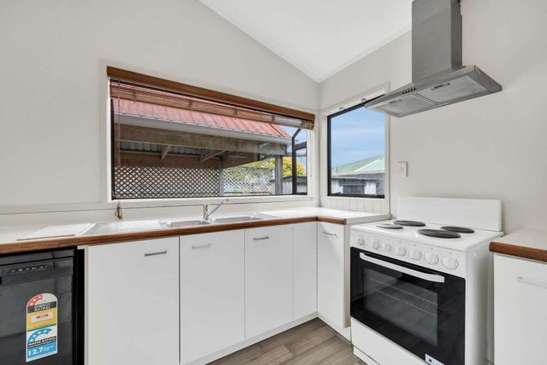 Photo of property in 3/54 Swanson Road, Henderson, Auckland, 0610