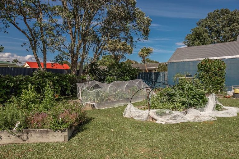 Photo of property in 22 Queen Street, Westport, 7825