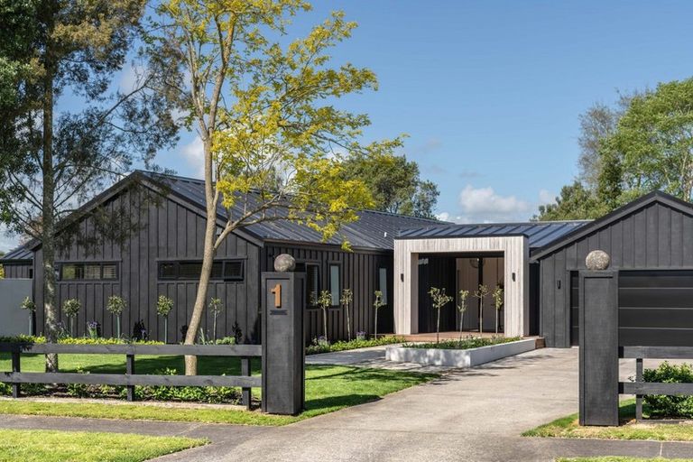 Photo of property in 1 De La Mare Drive, Leamington, Cambridge, 3432