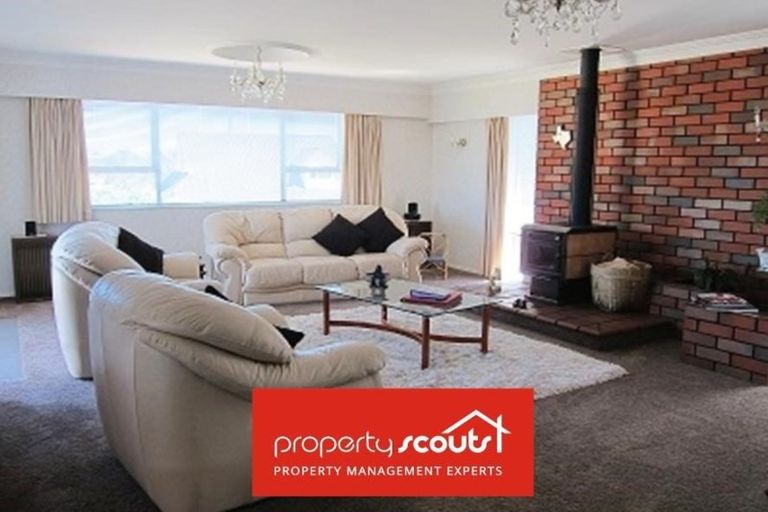 Photo of property in 18 Tatyana Place, Massey, Auckland, 0614