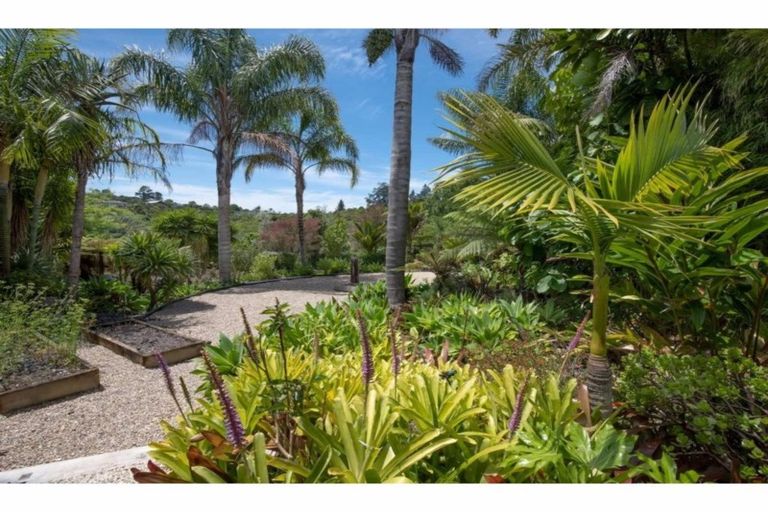 Photo of property in 19 Ao Marama Place, Kerikeri, 0294