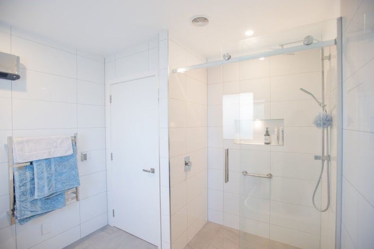 Photo of property in 218 Park Street, Winton, 9720