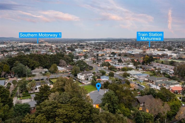 Photo of property in 3c Scenic Drive, Hillpark, Auckland, 2102