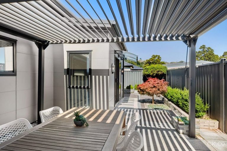 Photo of property in 15 Te Kaeaea Crescent, Wallaceville, Upper Hutt, 5018