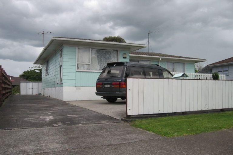 Photo of property in 6 Chantelle Place, Papatoetoe, Auckland, 2025