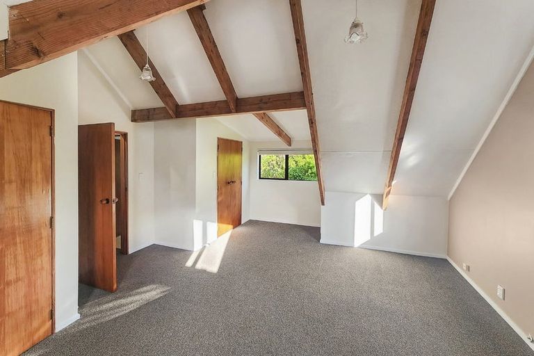 Photo of property in 21 Ngahere Street, Stokes Valley, Lower Hutt, 5019