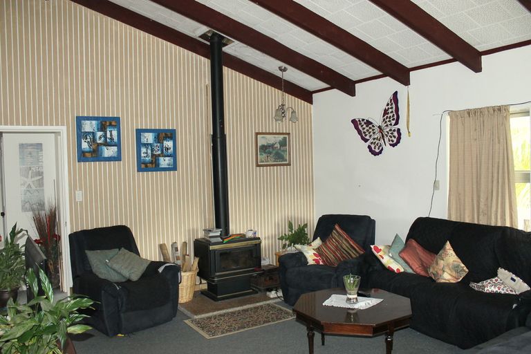 Photo of property in 82 Hone Heke Road, Kerikeri, 0230