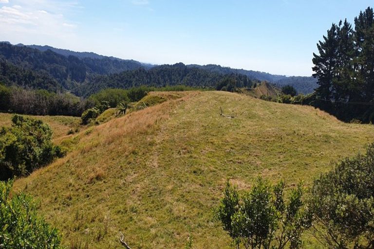 Photo of property in 766 Kaka Road, Okoki, Urenui, 4375