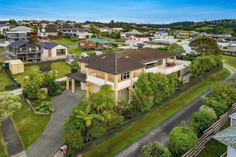 Photo of property in 30 Tamatea Drive, Snells Beach, 0920