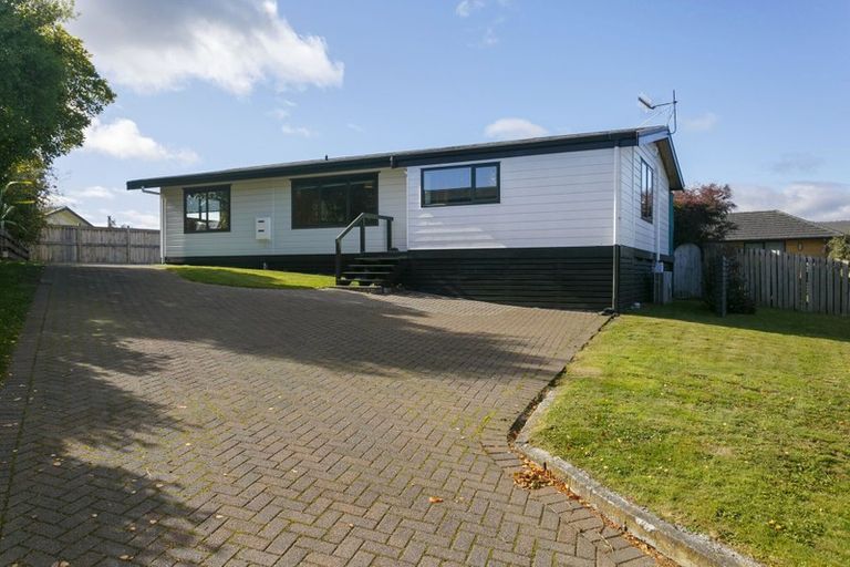 Photo of property in 16 Victoria Street, Richmond Heights, Taupo, 3330
