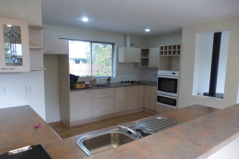 Photo of property in 9 Courtfield Close, Parklands, Christchurch, 8083