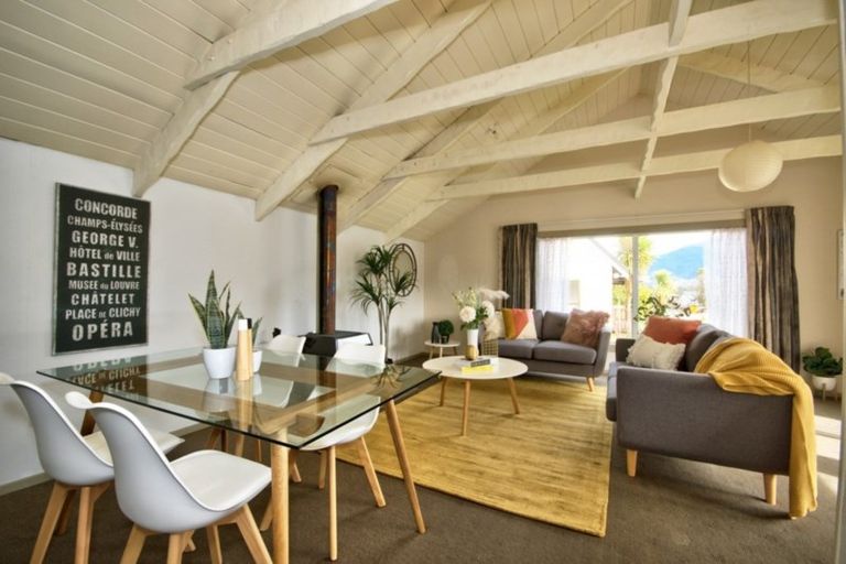 Photo of property in 49 Oregon Drive, Kelvin Heights, Queenstown, 9300