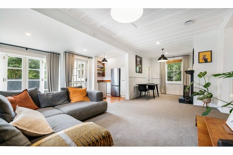 Photo of property in 437 West Coast Road, Glen Eden, Auckland, 0602