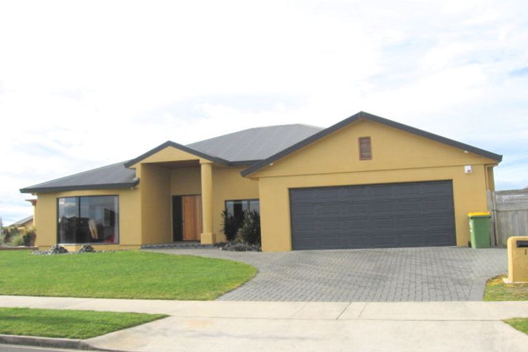 Photo of property in 1 Grace Avenue, Rototuna North, Hamilton, 3210