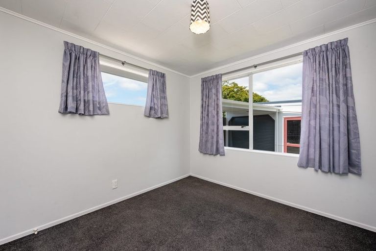 Photo of property in 39b Tacoma Drive, Totara Park, Upper Hutt, 5018